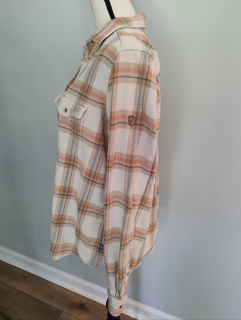 Fjallraven Ovik Heavy Flannel Relaxed Fit Shirt Women’s Gorpcore Cream Orange M - Picture 10 of 16